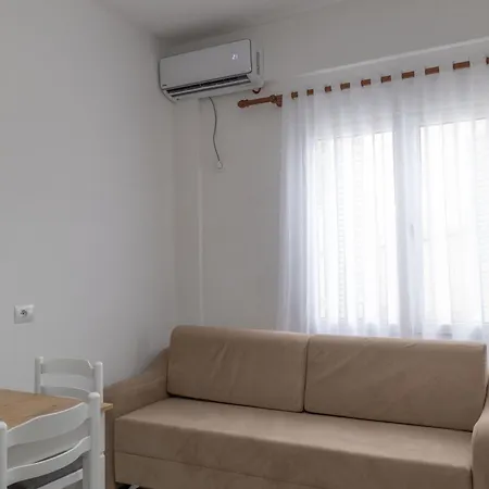 Twins Apartment Ksamil